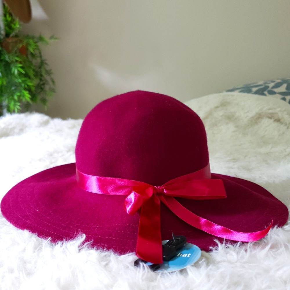🌻🆕️ magenta wool hat
